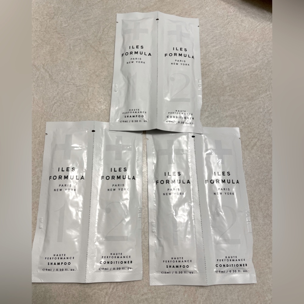 ILES FORMULA Haute Performance Shampoo + Conditioner 4 Travel Packets